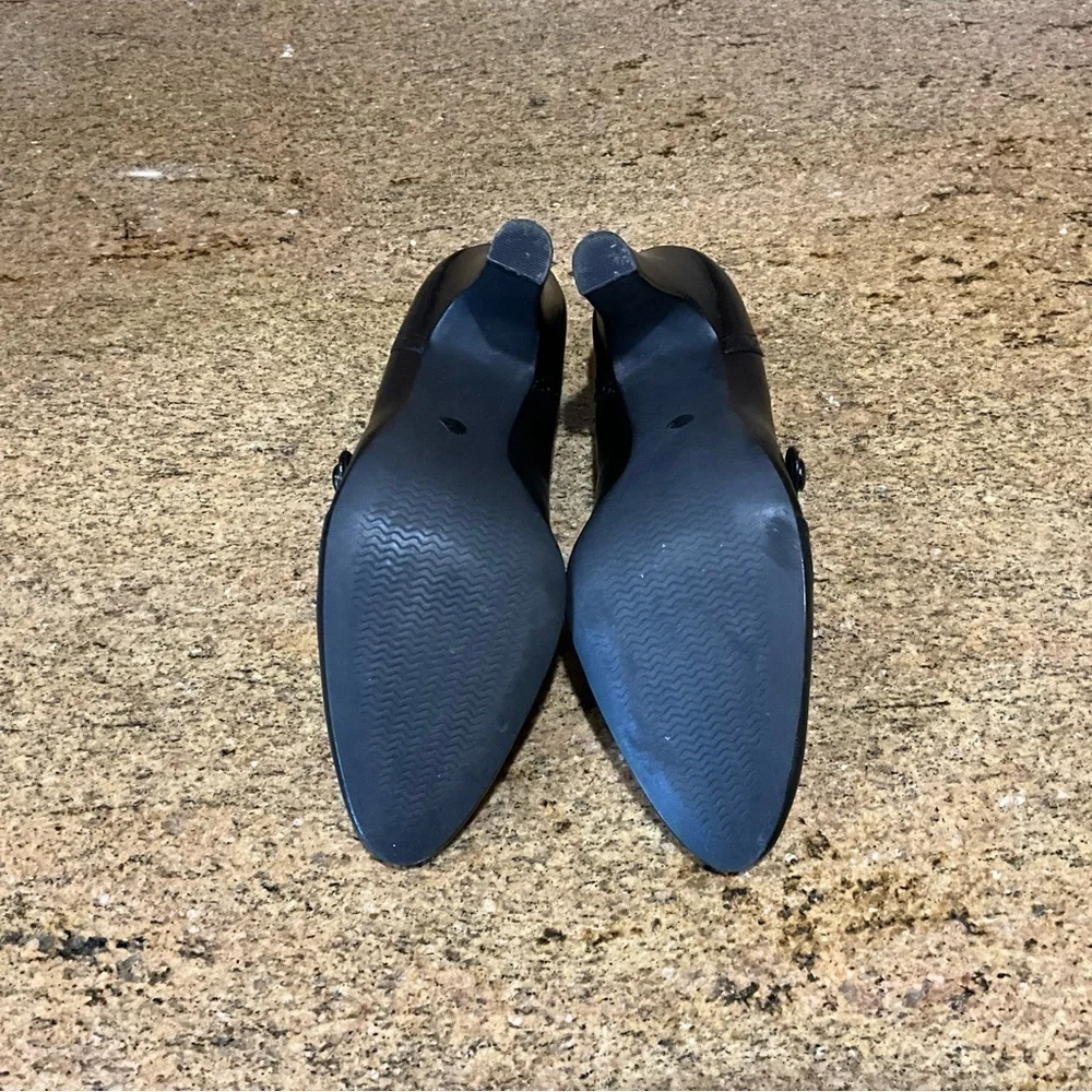 Worthington black leather